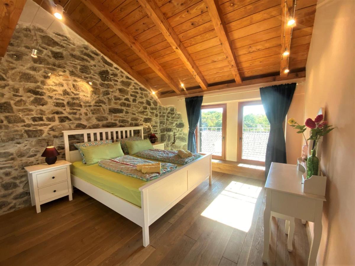 Villa Salvia - Holiday House With Pool - Jurdani Buitenkant foto