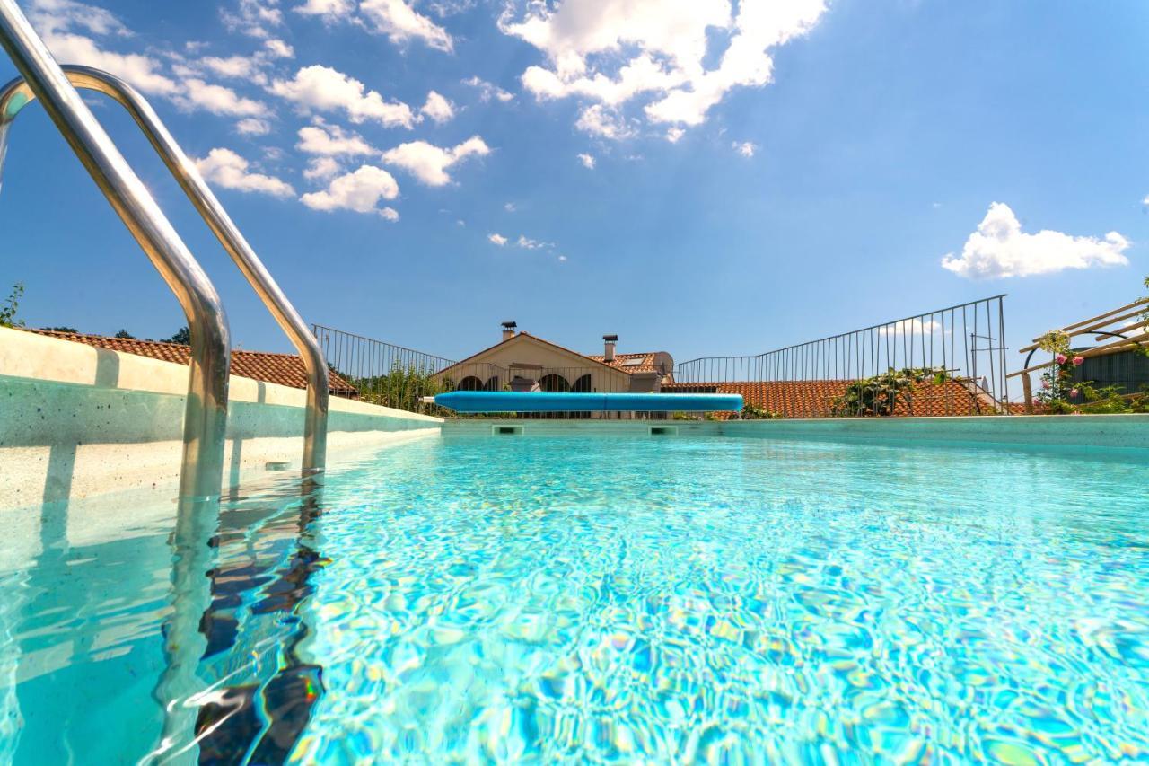 Villa Salvia - Holiday House With Pool - Jurdani Buitenkant foto