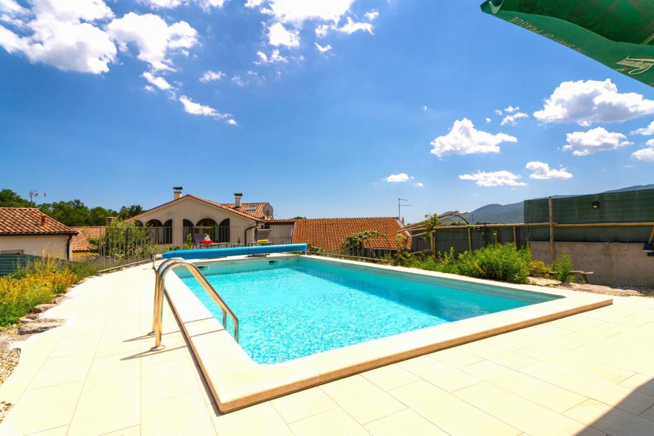 Villa Salvia - Holiday House With Pool - Jurdani Buitenkant foto